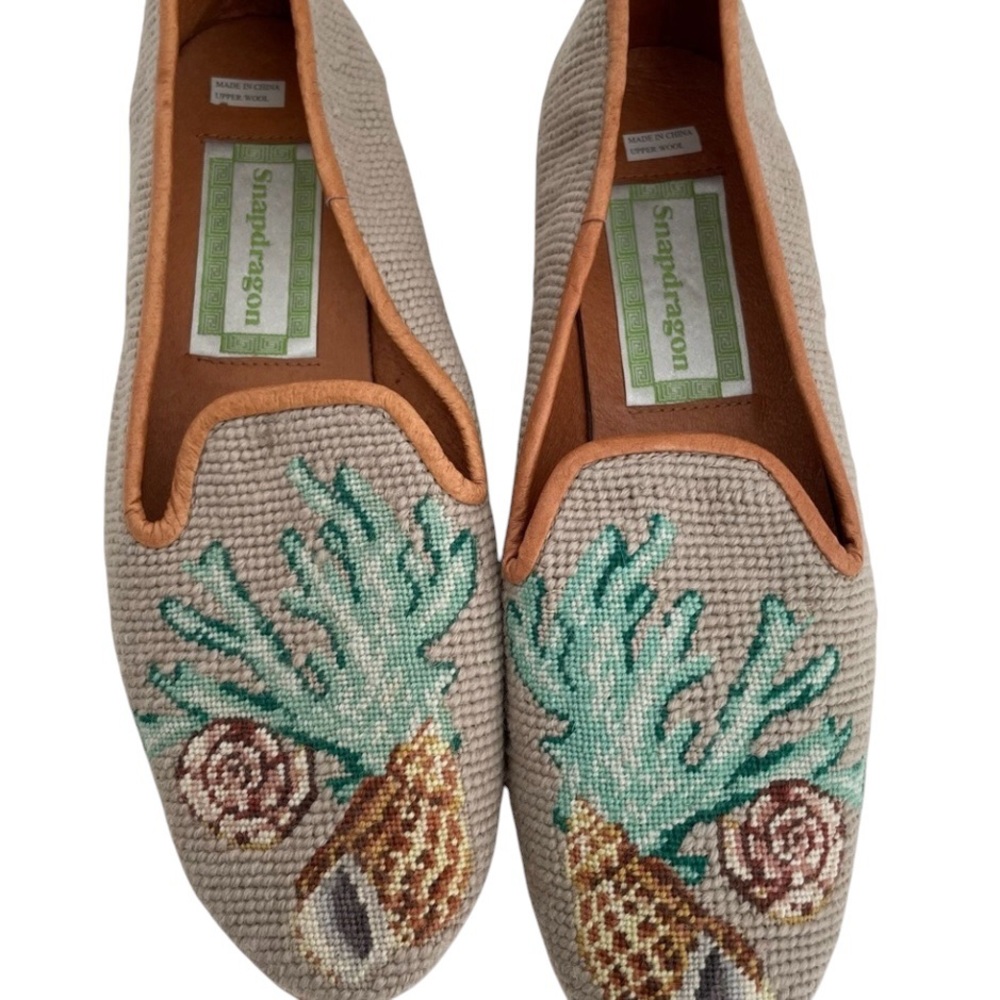 Snapdragon Wool Needlepoint New Flats 7.5 Beach Resort Cruise Old Money Preppy